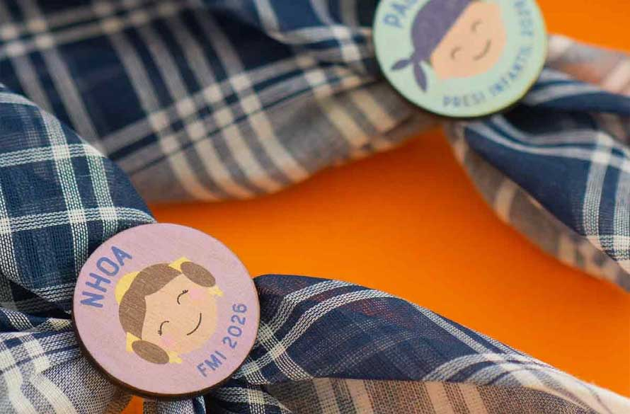 sujeta pañuelos falleros personalizados