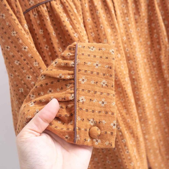 Blus&oacute;n fallero flores caramelo