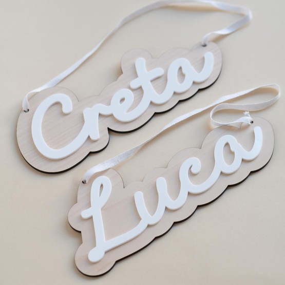 nombre personalizado en madera