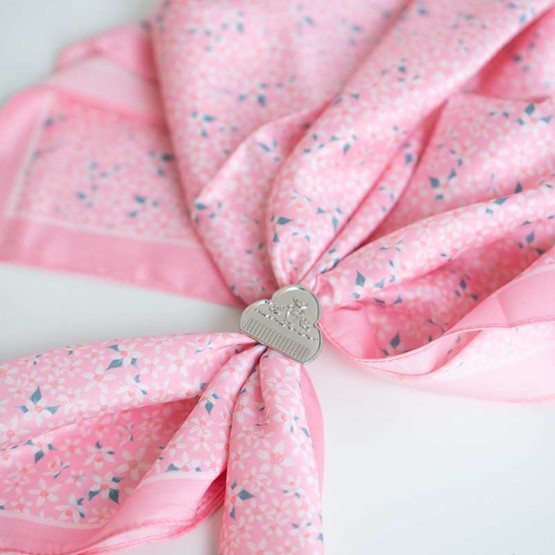 pa&ntilde;uelo fallero seda rosa