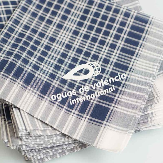 pa&ntilde;uelos falleros personalizados con logo